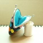 Small Metal Frame Black Pou..
