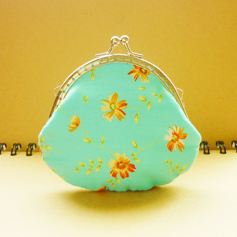 Small Metal Frame Blue Pouch - Flower Breeze - Coin Purse - Framed Purse Frame - Blue Small Pouch - Gift under 15